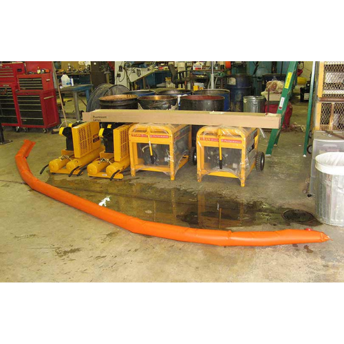 Husky Water Dike 6” dia. x 20’ (MPN HWD-620-30 OZ)