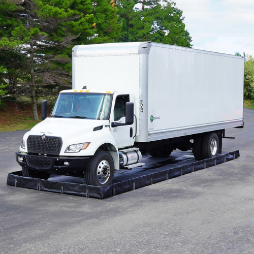 ENPAC 25'x25'x1' L-Bracket Spill Containment Berm (MPN: BD-2525-WB-L)