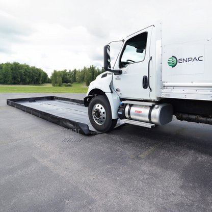 ENPAC 10'x30'x1' L-Bracket Spill Containment Berm (MPN: BD-1030-WB-L)