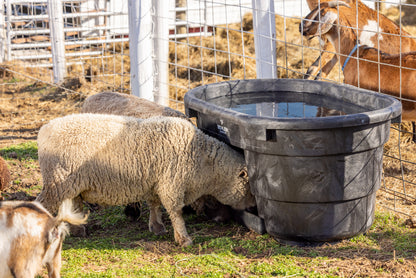 100 Gallon Behlen Country Rigid Poly Tank With Drinker (MPN: 52121015)