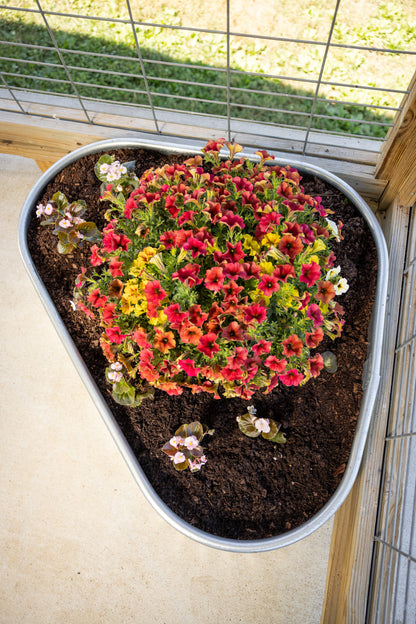 30 Gallon Behlen Country 40" x 34" x 12" Shallow Farmstead Triangle Stock Galvanized Tanks (MPN: 50140048)