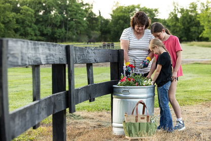 25 Gallon Behlen Country 18" x 35" x 24" Farmstead Utility Stock Galvanized Tanks (MPN: 50140018)